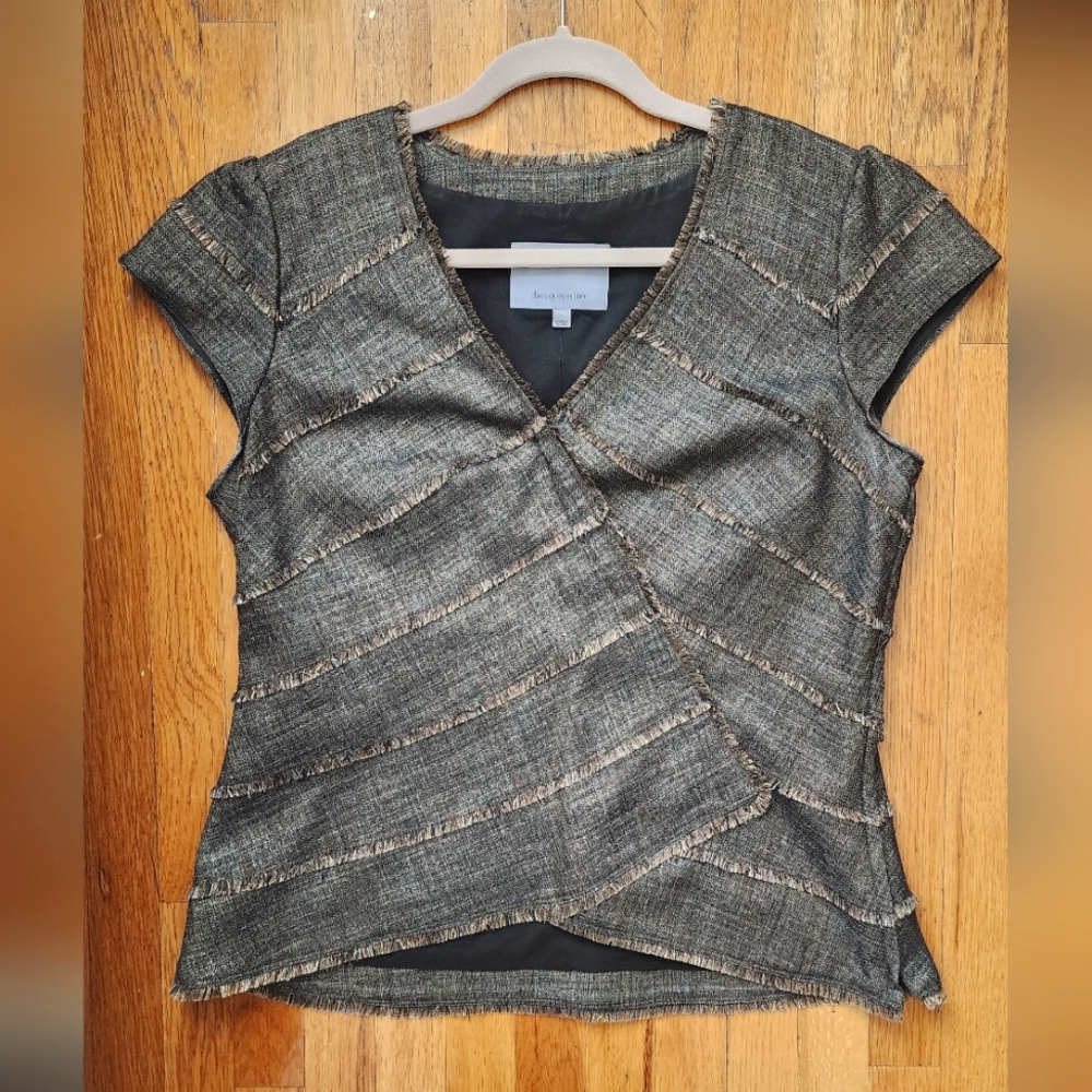 Classiques Entier Size L gold/brown/black V-neck Fitted asymmetric top.